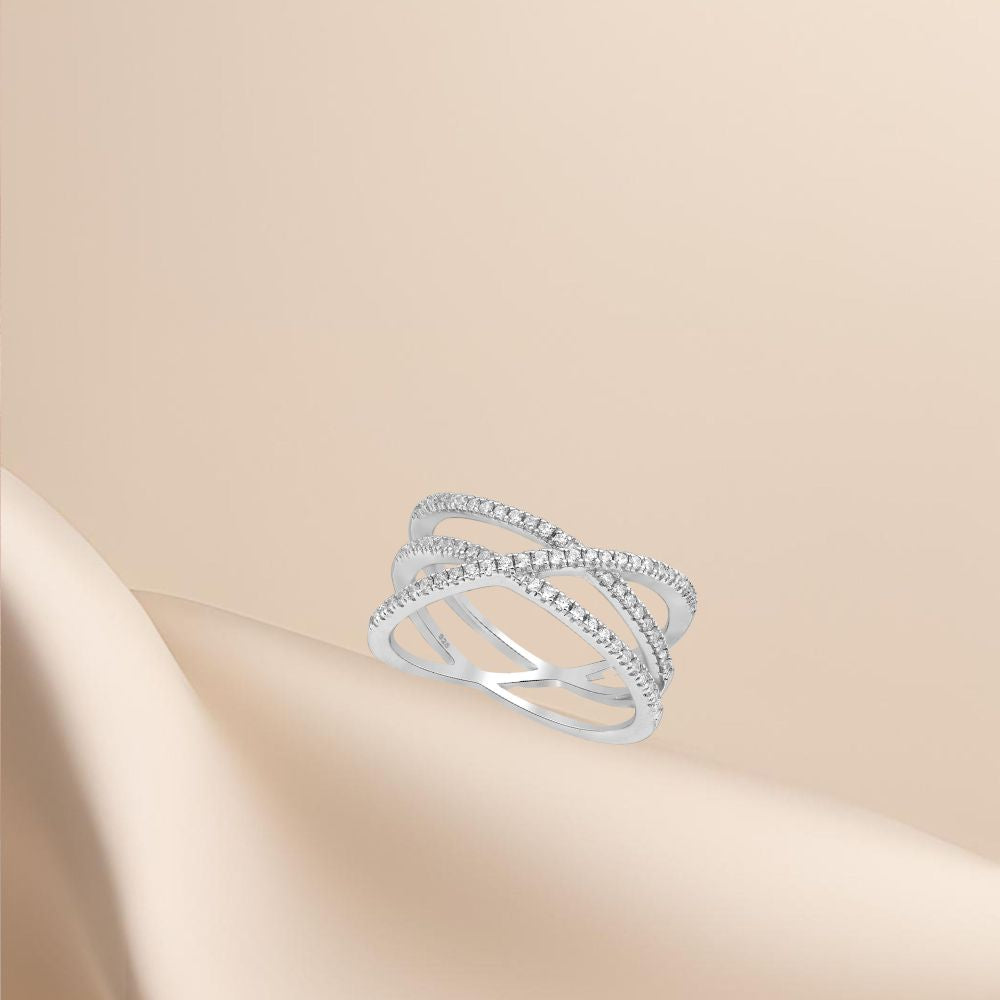 Bague en argent 925 rhodié entrelacée, sertie de zirconia