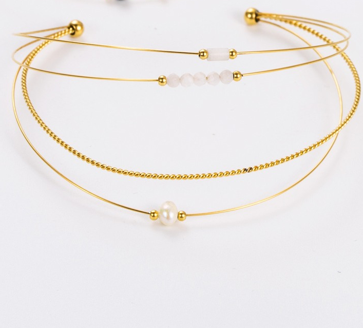 Bracelet en acier inoxydable doré / agate blanche