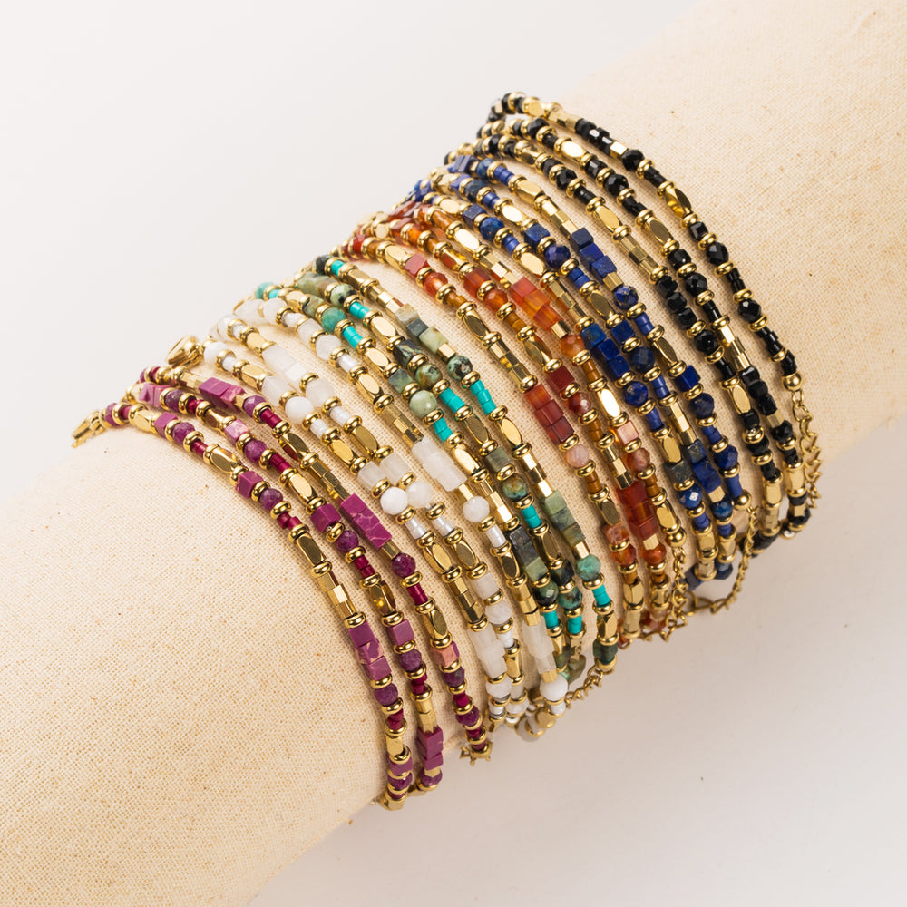 Bracelet en acier inoxydable doré 3 tours  pierres naturelles