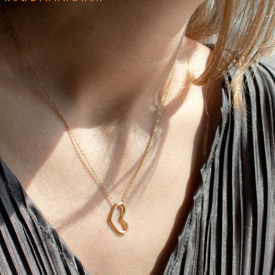 Collier cœur en acier inoxydable 316L, versions argentée et doré rose