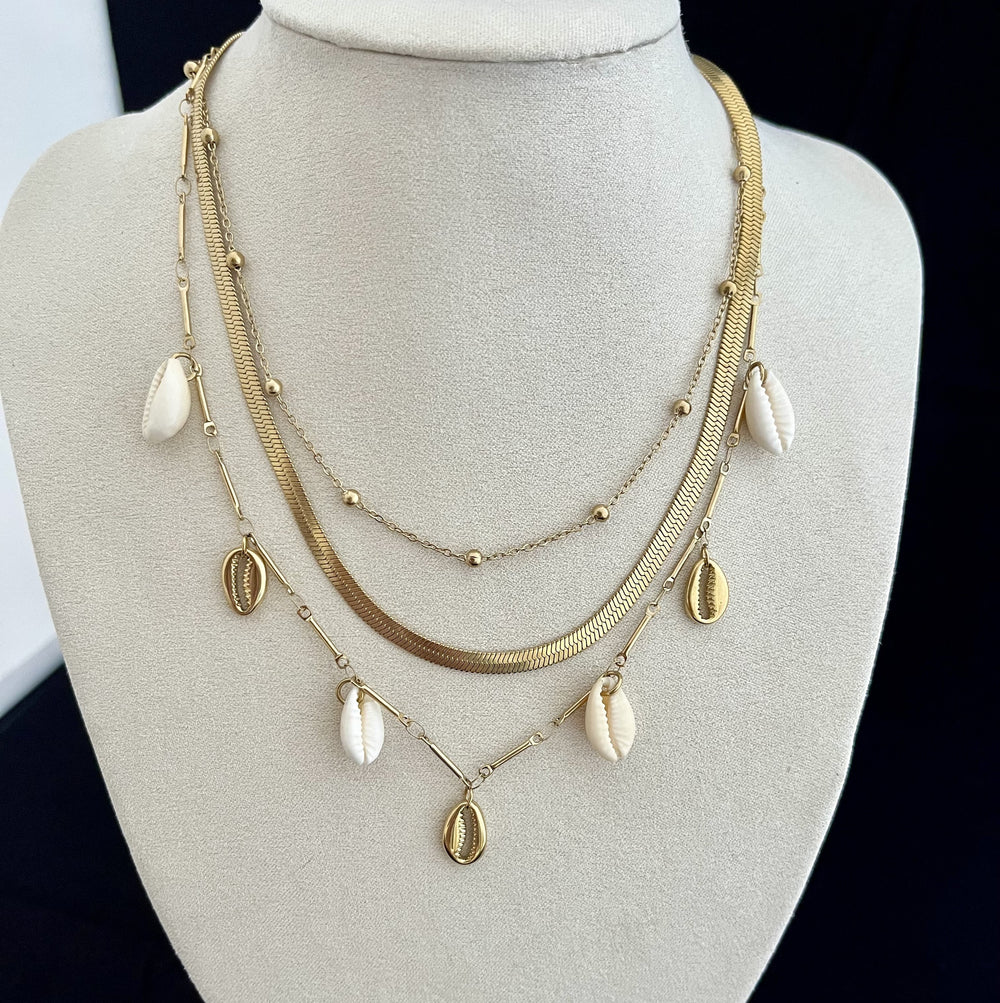 Collier en acier inoxydable doré ensemble 3 chaînes  / coquillage