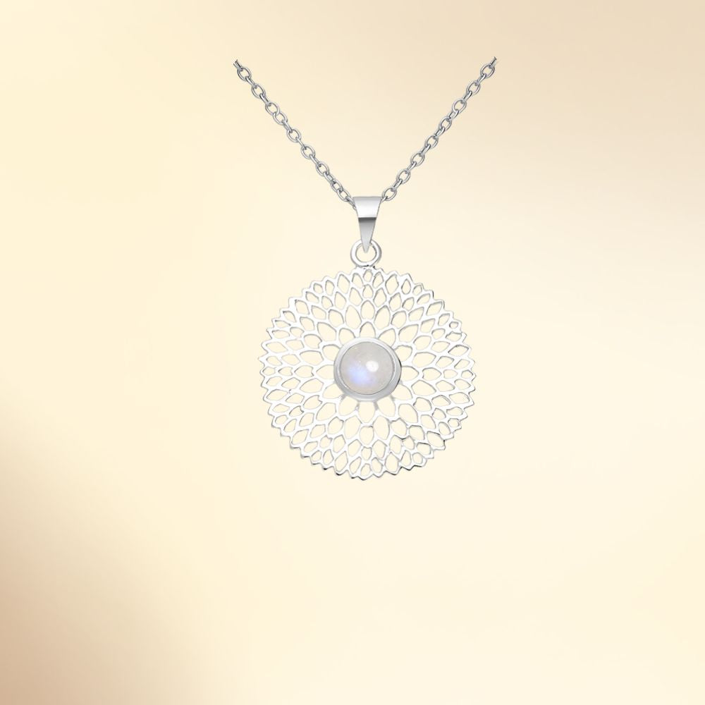 Pendentif ajouré circulaire en argent 925 avec pierre de lune arc-en-ciel
