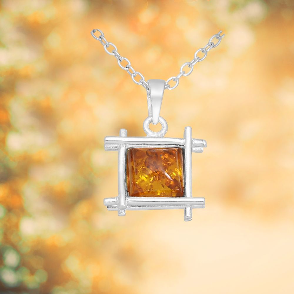 Pendentif en argent 925 / ambre de Baltique